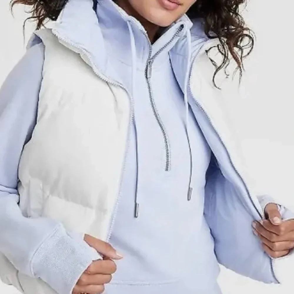 All in Motion Women's Reversible Snowsport Puffer Vest, NWT Sise 4X - Picture 4 of 9